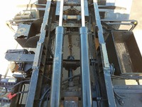 UDトラックスコンドルアームロール中型（4t）[写真12]