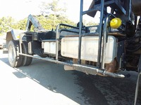 UDトラックスコンドルアームロール中型（4t）[写真16]