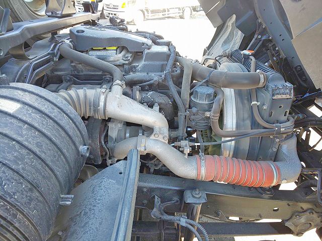 UDトラックスコンドルアームロール中型（4t）[写真23]