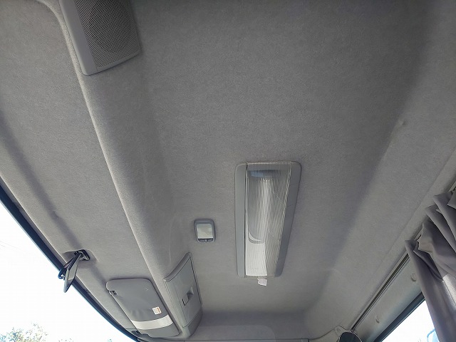 UDトラックスコンドルアームロール中型（4t）[写真28]