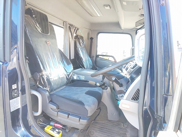 UDトラックスコンドルアームロール中型（4t）[写真31]