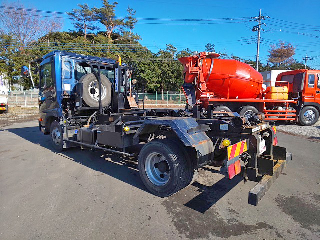 UDトラックスコンドルアームロール中型（4t）[写真04]