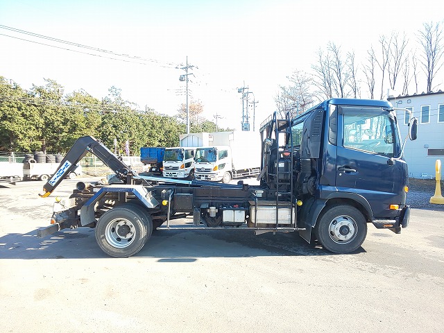 UDトラックスコンドルアームロール中型（4t）[写真08]