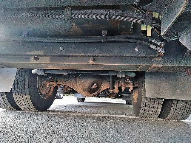 いすゞエルフクレーン6段小型（2t・3t）[写真24]