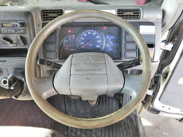 三菱ふそうキャンタークレーン3段小型（2t・3t）[写真37]