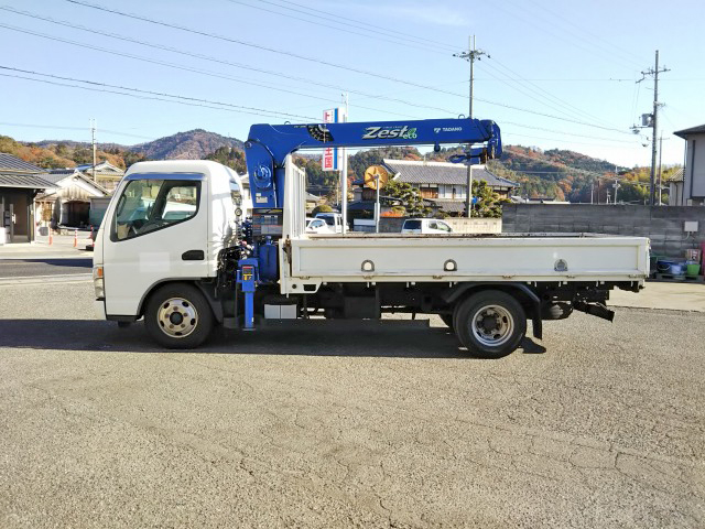 三菱ふそうキャンタークレーン3段小型（2t・3t）[写真07]