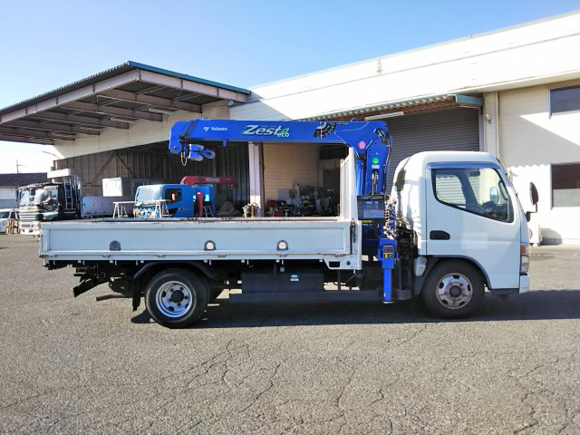 三菱ふそうキャンタークレーン3段小型（2t・3t）[写真08]