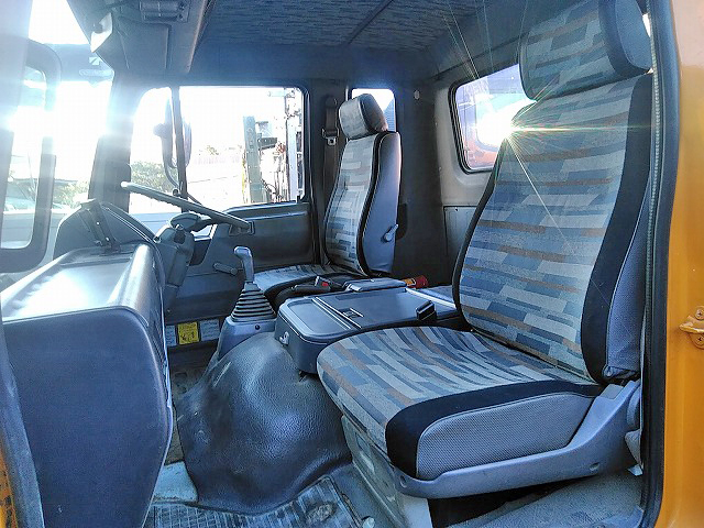 日野レンジャートラッククレーン中型（4t）[写真32]