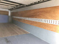 三菱ふそうキャンターアルミバン小型（2t・3t）[写真12]