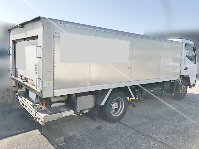 三菱ふそうキャンターアルミバン小型（2t・3t）[写真02]