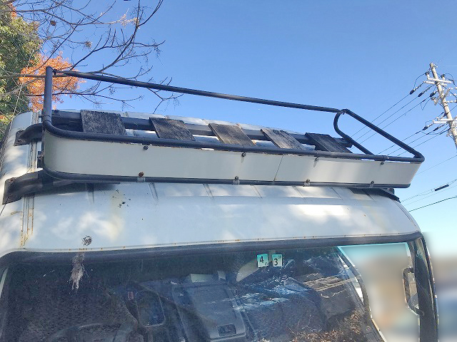 三菱ふそうキャンター平ボディ小型（2t・3t）[写真04]