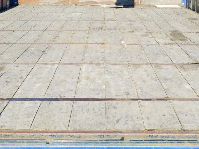 三菱ふそうファイタークレーン3段中型（4t）[写真14]