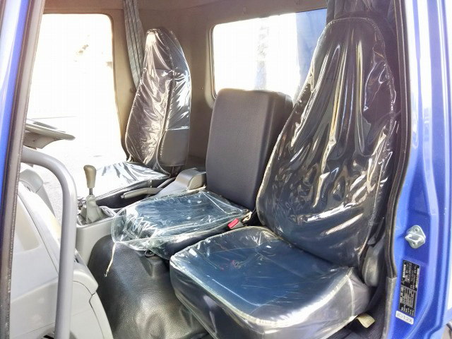 三菱ふそうファイタークレーン3段中型（4t）[写真33]