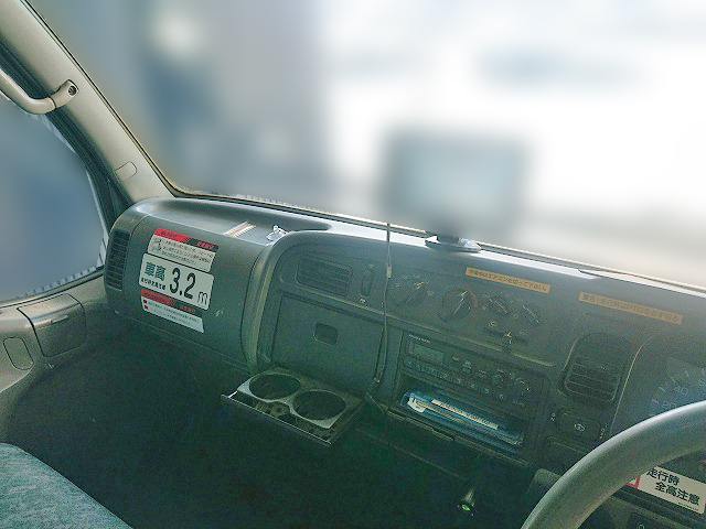 三菱ふそうキャンター高所作業車小型（2t・3t）[写真23]