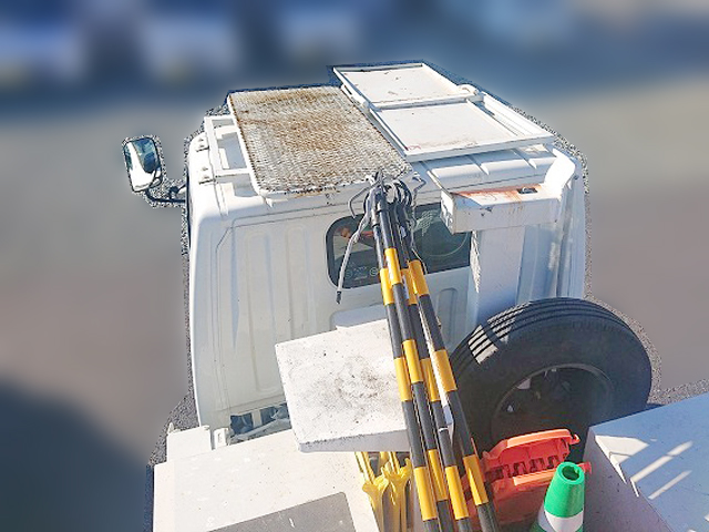 三菱ふそうキャンター高所作業車小型（2t・3t）[写真07]