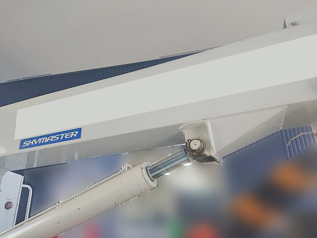 三菱ふそうキャンター高所作業車小型（2t・3t）[写真09]