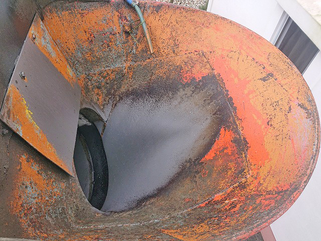 いすゞギガミキサー車（コンクリートミキサー）大型（10t）[写真12]