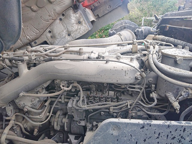 いすゞギガミキサー車（コンクリートミキサー）大型（10t）[写真23]