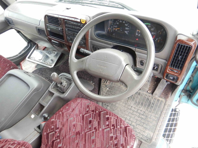 三菱ふそうファイタークレーン4段増トン（6t・8t）[写真17]