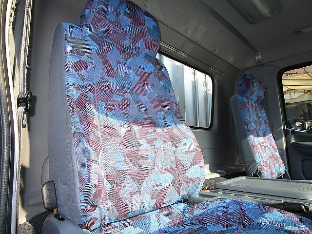 日野レンジャーアルミブロック中型（4t）[写真32]