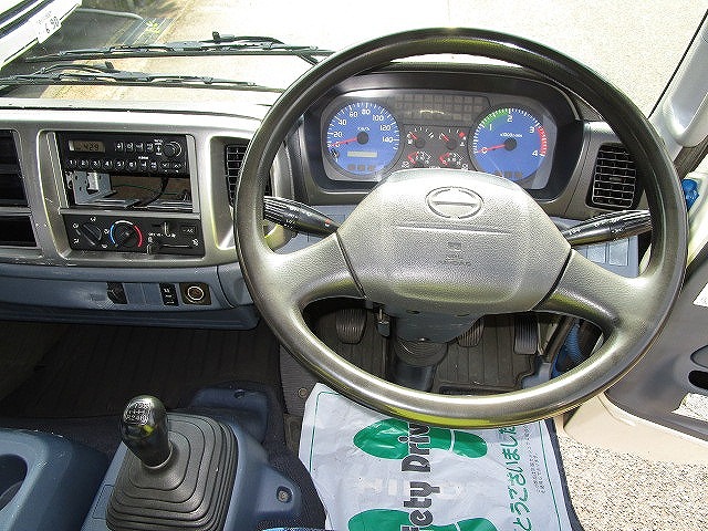 日野レンジャーアルミブロック中型（4t）[写真34]