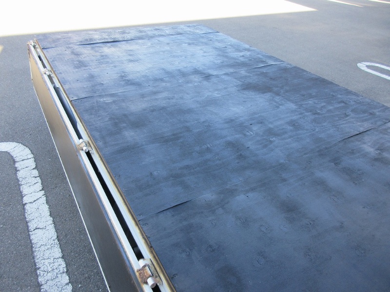 トヨタダイナ平ボディ小型（2t・3t）[写真10]