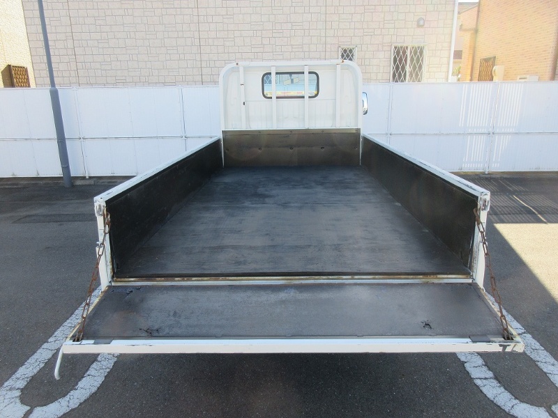 トヨタダイナ平ボディ小型（2t・3t）[写真06]