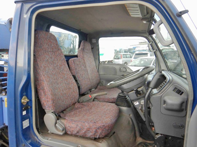 マツダタイタンダンプ・クレーン付小型（2t・3t）[写真23]