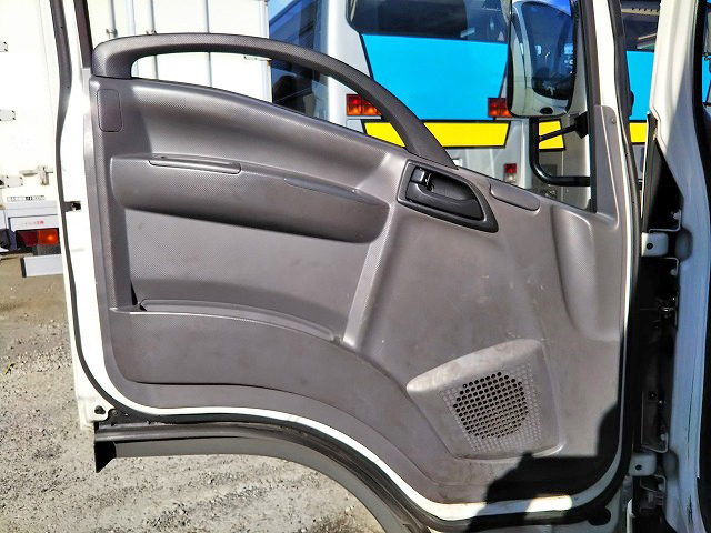 いすゞエルフ平ボディ小型（2t・3t）[写真28]