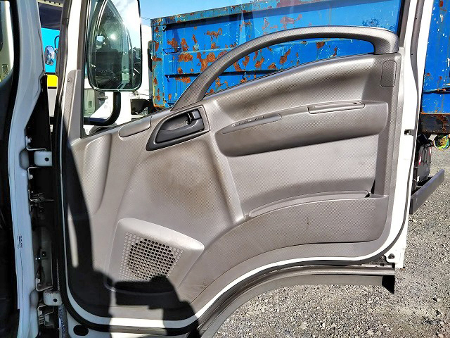 いすゞエルフ平ボディ小型（2t・3t）[写真29]