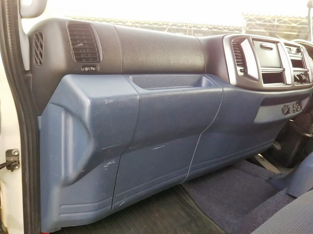 日野レンジャーアルミウイング中型（4t）[写真33]