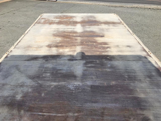 三菱ふそうキャンター平ボディ小型（2t・3t）[写真16]