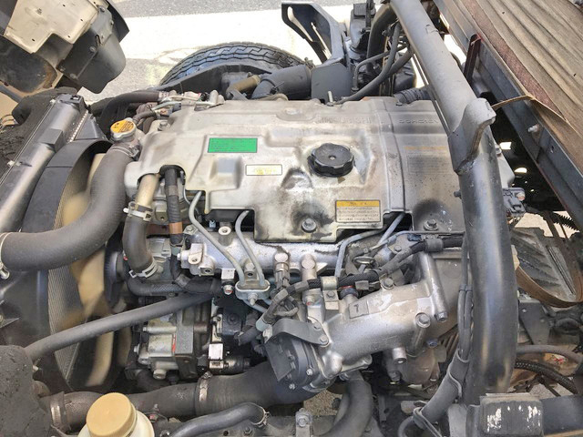 三菱ふそうキャンター平ボディ小型（2t・3t）[写真30]