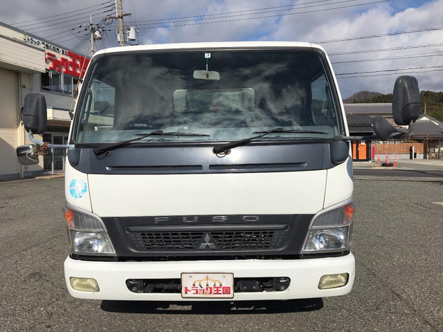 三菱ふそうキャンター平ボディ小型（2t・3t）[写真06]