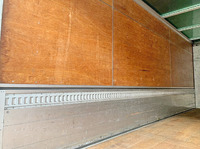 三菱ふそうファイターアルミウイング中型（4t）[写真16]