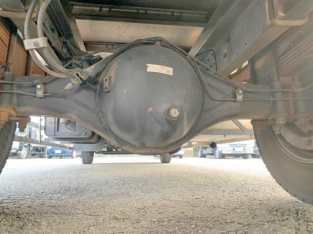 三菱ふそうファイターアルミウイング中型（4t）[写真23]