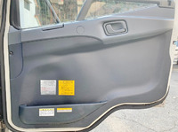 三菱ふそうファイターアルミウイング中型（4t）[写真28]