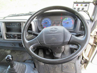 日野レンジャーパッカー車（塵芥車）中型（4t）[写真39]