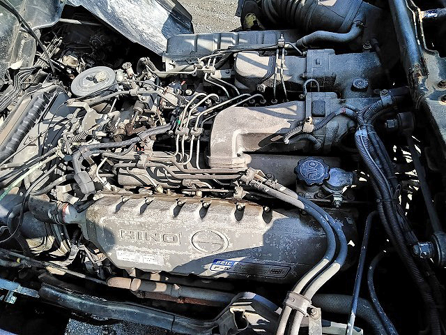 日野プロフィアトレーラーヘッド（トラクターヘッド）大型（10t）[写真18]