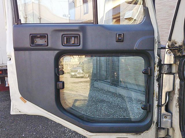 日産コンドルパッカー車（塵芥車）中型（4t）[写真28]