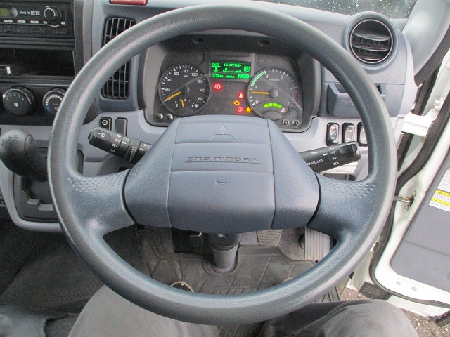 三菱ふそうキャンターダブルキャブ（Wキャブ）小型（2t・3t）[写真24]