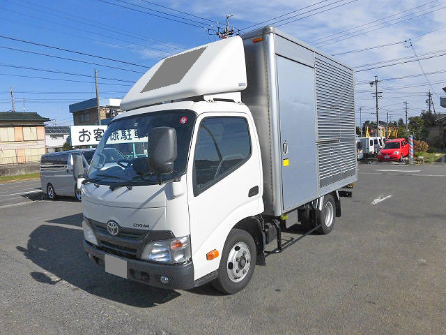 トヨタダイナアルミバン小型（2t・3t）[写真03]