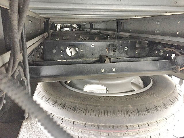 三菱ふそうキャンターアルミバン小型（2t・3t）[写真10]