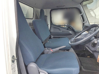 三菱ふそうキャンターアルミバン小型（2t・3t）[写真16]