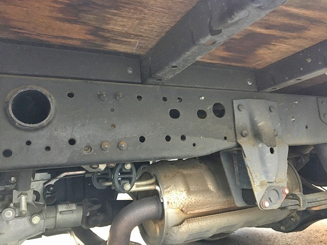 マツダボンゴ平ボディ小型（2t・3t）[写真10]