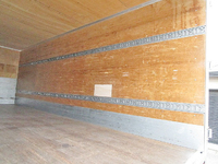 三菱ふそうファイターアルミバン中型（4t）[写真13]