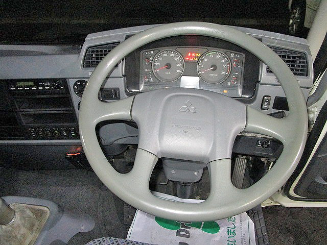 三菱ふそうファイターアルミバン中型（4t）[写真32]