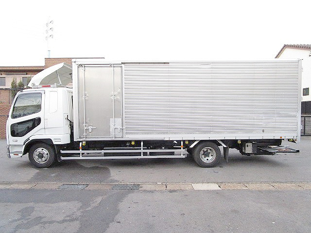 三菱ふそうファイターアルミバン中型（4t）[写真05]