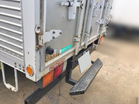 三菱ふそうキャンターアルミバン小型（2t・3t）[写真06]