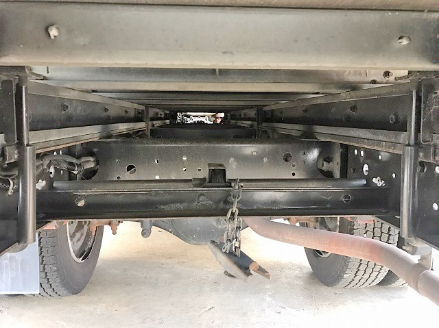 三菱ふそうキャンターアルミバン小型（2t・3t）[写真09]